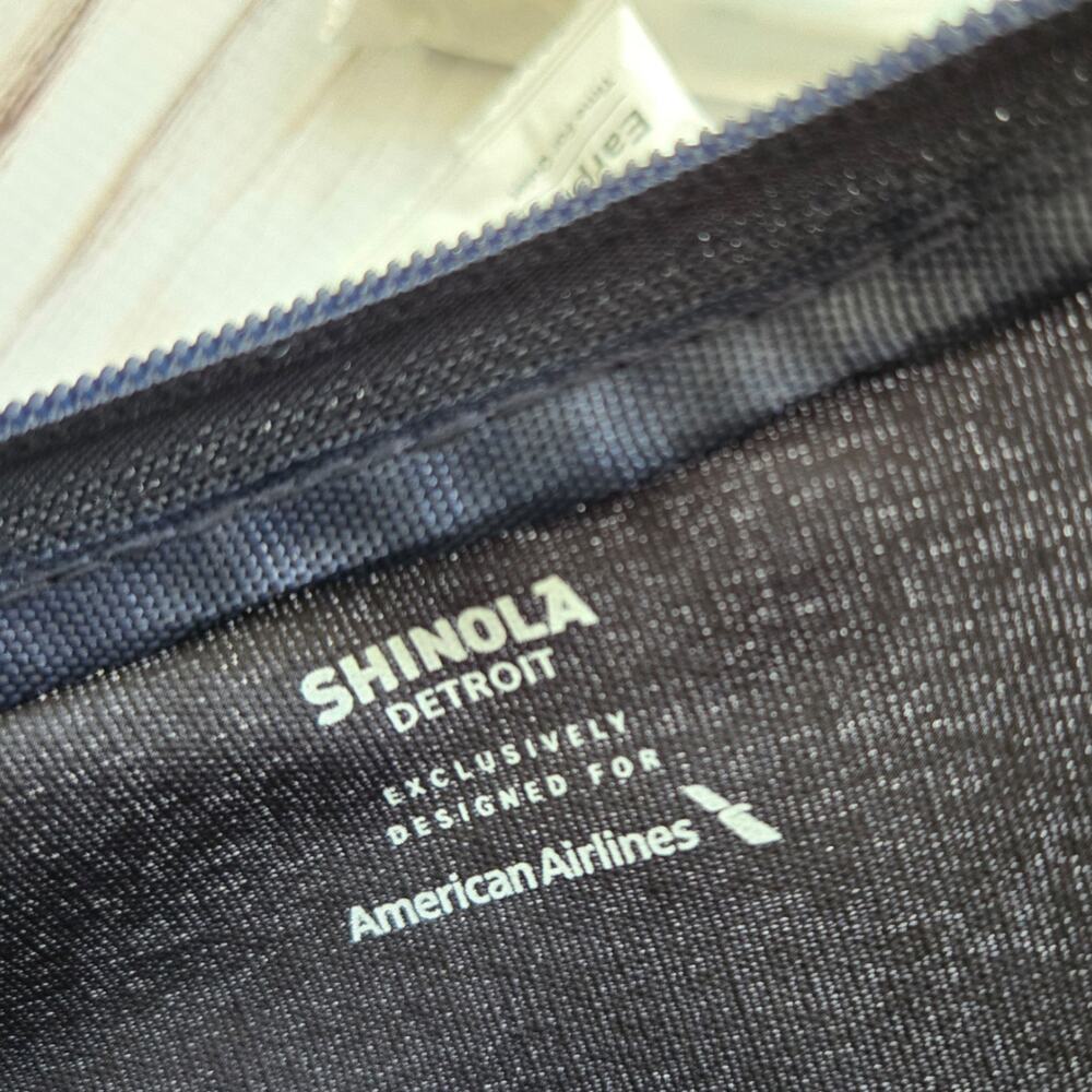 Flagship Shinola Detroit Amenity Kit Canvas bag New - Picture 3 of 3
